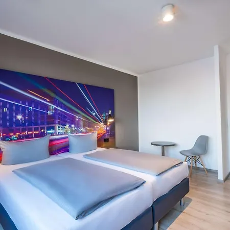 Lichtenberg Otel Berlin