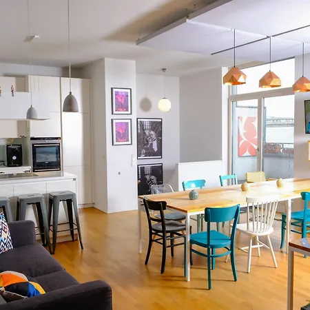 Apartmán Roof&chill Loft I Overthetop 2-level I 170m2 I 2 Baeder I Bachelor I Familien I Gruppen I Events Berlín
