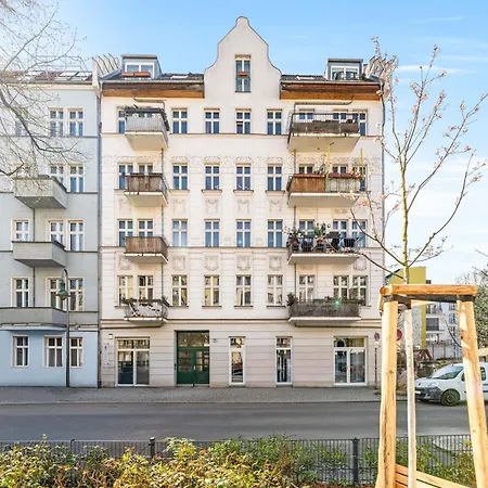 Grosse Schoene In Friedrichshain- Samaritakiez Apartament *