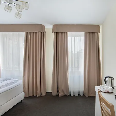 Hotel Upper Kurfuerstendamm 3*