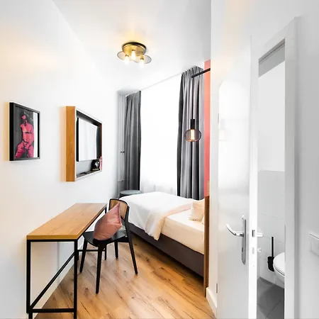 Calma Mitte Hotel 3*