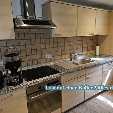 4 Sterne Souterrain Alt-mariendorf Apartamento Berlín