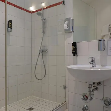 Отель Ambert