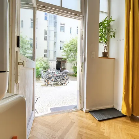 Cozy Designer In Friedrichshain 아파트