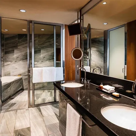 Grand Hyatt 5*