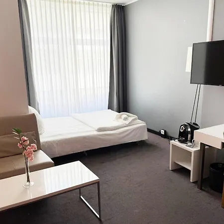 Hotel Garner - Gendarmenmarkt By Ihg Berlin