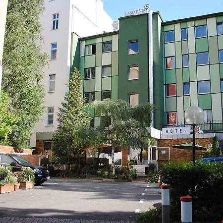 Отель Landmark Am Kracauerplatz