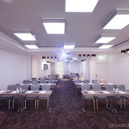 Berlin-alexanderplatz, An Ihg Hotel
