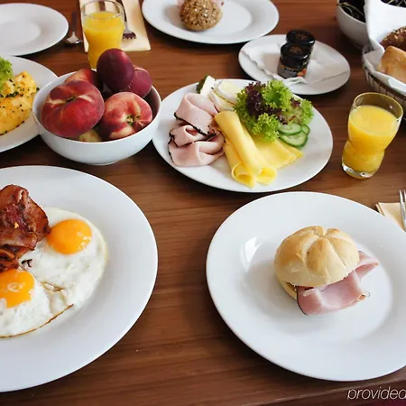 Hotel Berlin-alexanderplatz, An Ihg 4*