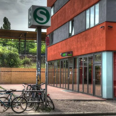 2a Hostel *