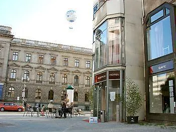 Hotel M68 2*