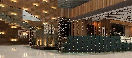 Hotel Titanic Chaussee 4*