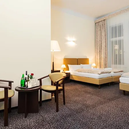 Hotel Upper Kurfuerstendamm 3*