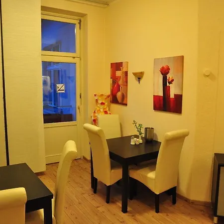 Hotel-pension Charlottenburg Guest house
