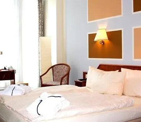Senscity Spandau 3* Berlim
