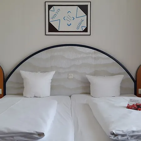 Sorat Hotel 3*