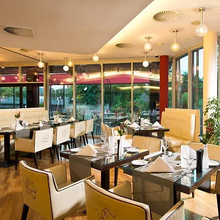 Adrema Hotel 4*