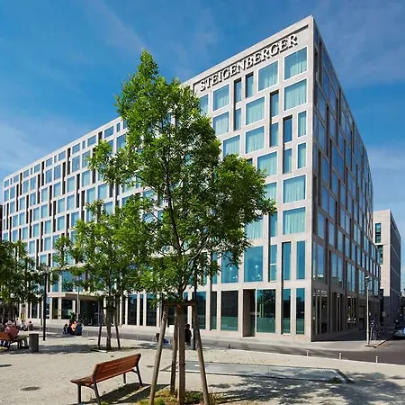 Steigenberger Am Kanzleramt Otel 5*