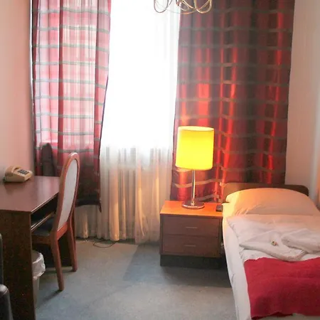 Hotel Amelie West 3*
