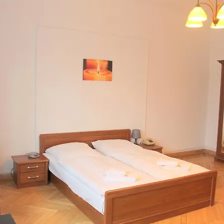 Hotel Amelie West 3*