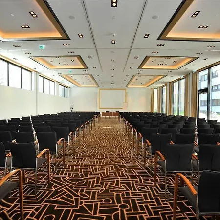 Hotel Golden Tulip Hamburg