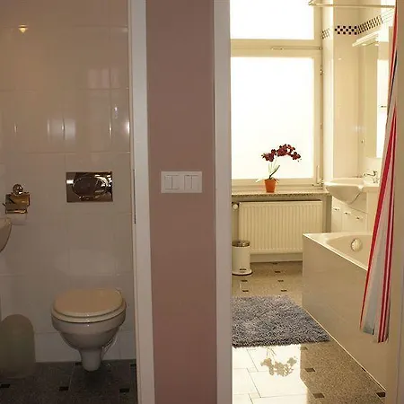 Otel Emdener Strasse *