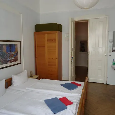Hotel-pension Austriana 2* Berlin