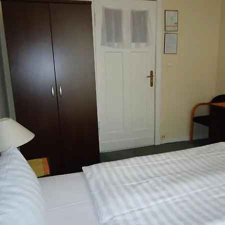Guest house Hotel-pension Austriana