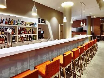 酒店 柏林市中心亚历山大广场希尔顿汉普顿酒店 3*