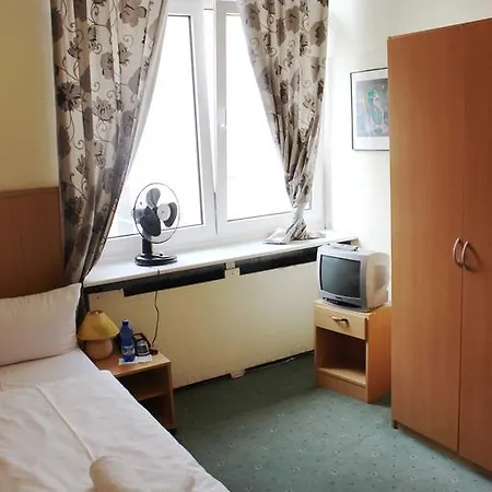 Hotel-pension Rheingold Am Kurfuerstendamm 2* Berlín