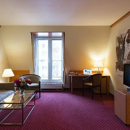 Living Grosser Kurfuerst Hotell 4*