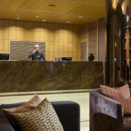 Adina Mitte Lägenhetshotell 4*