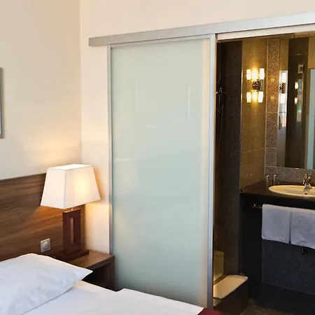 ¿cuáles Son Mejores Cerca De Puerta De Brandeburgo? Hotel Berlín