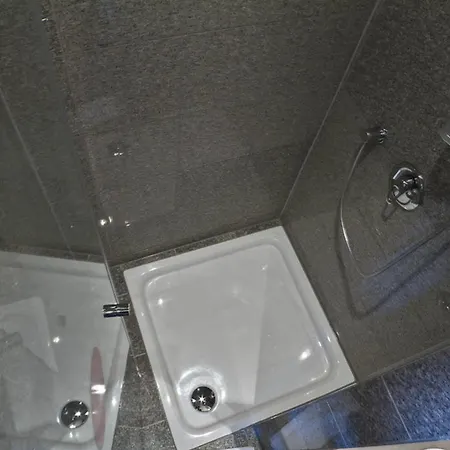 ¿cuáles Son Mejores Cerca De Puerta De Brandeburgo? 3* Berlín