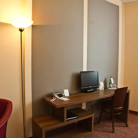 ¿cuáles Son Mejores Cerca De Puerta De Brandeburgo? Hotel