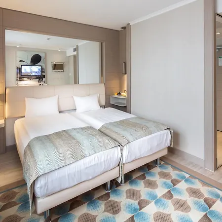 Titanic Comfort Mitte 3*