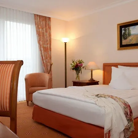 Hotel Victor's Residenz-hotel 4*
