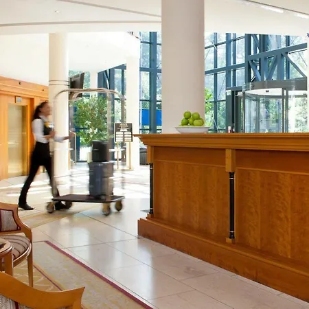 Victor's Residenz-hotel Hotel 4*