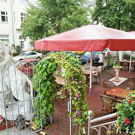 Karlshorst Отель