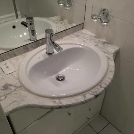 Отель Xantener Eck 2*