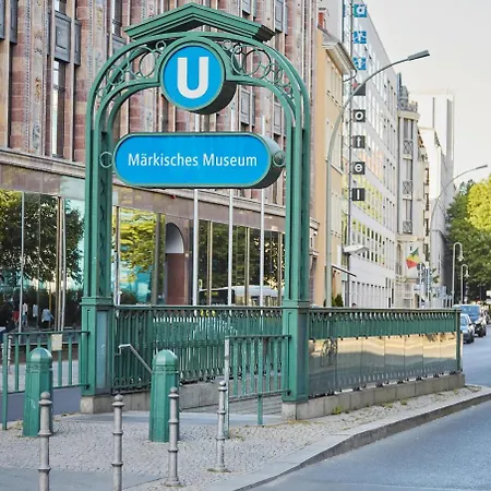 Living Grosser Kurfuerst Hotell