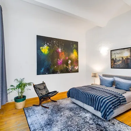 The Melchior, Luxury Industry Loft In Mitte Up To 5 Ppl With 2 Bath דירה