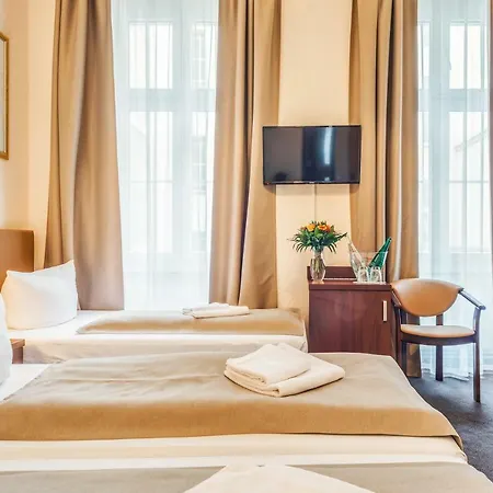 Hotel Upper Kurfuerstendamm 3*