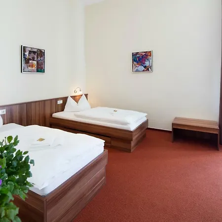 Hotel Europaeische Akademie 3*