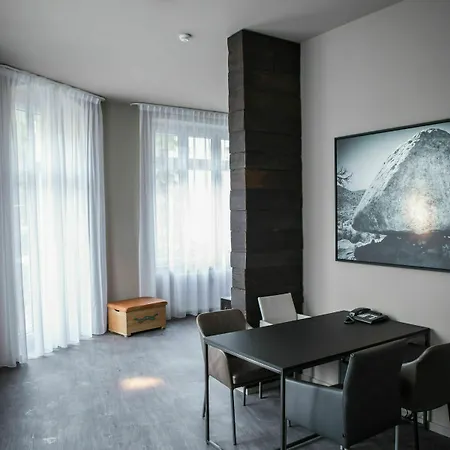 Chrome Hotel 4*