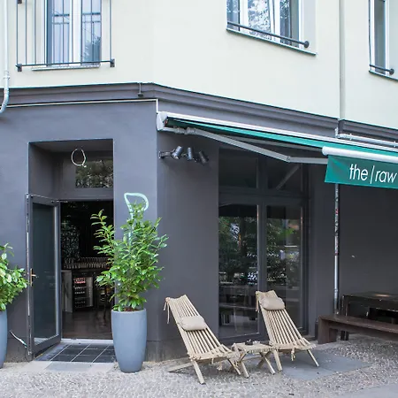 Chrome Hotel 4*