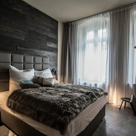 Chrome Berlin