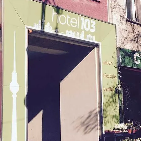Hotel 103