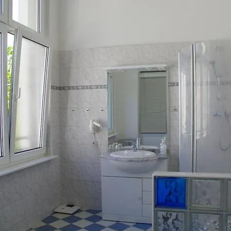 Hotel-pension Rheingold Am Kurfuerstendamm Berlín