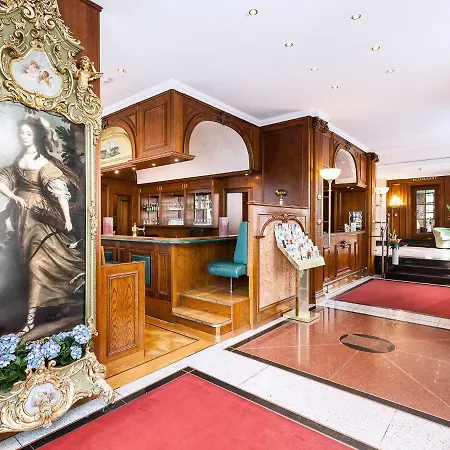 Hotel Living Mitte